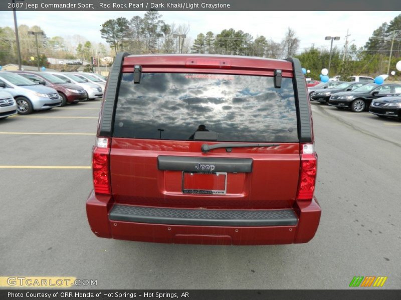 Red Rock Pearl / Dark Khaki/Light Graystone 2007 Jeep Commander Sport