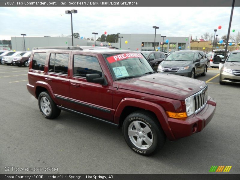 Front 3/4 View of 2007 Commander Sport