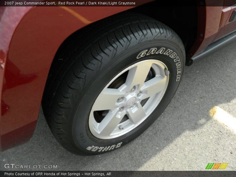 Red Rock Pearl / Dark Khaki/Light Graystone 2007 Jeep Commander Sport