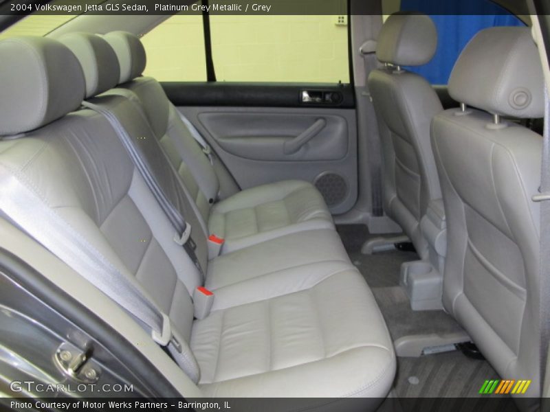 Platinum Grey Metallic / Grey 2004 Volkswagen Jetta GLS Sedan