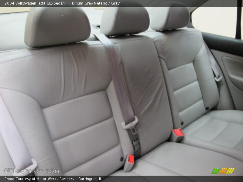 Platinum Grey Metallic / Grey 2004 Volkswagen Jetta GLS Sedan