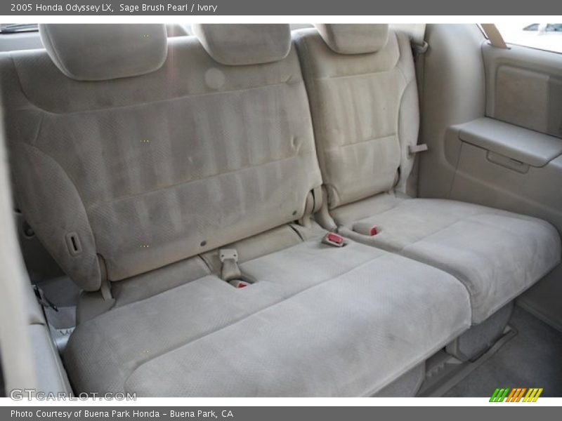 Sage Brush Pearl / Ivory 2005 Honda Odyssey LX