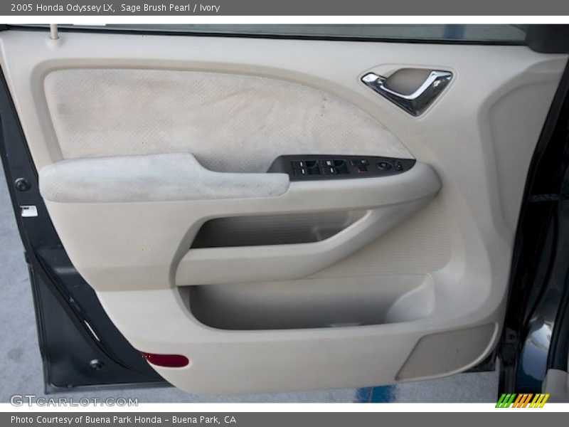 Sage Brush Pearl / Ivory 2005 Honda Odyssey LX