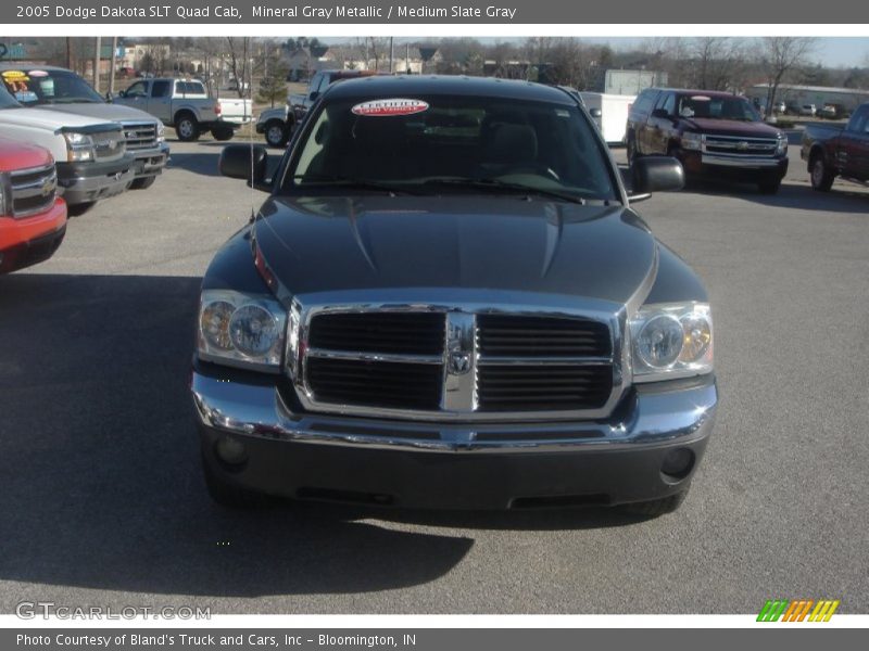 Mineral Gray Metallic / Medium Slate Gray 2005 Dodge Dakota SLT Quad Cab