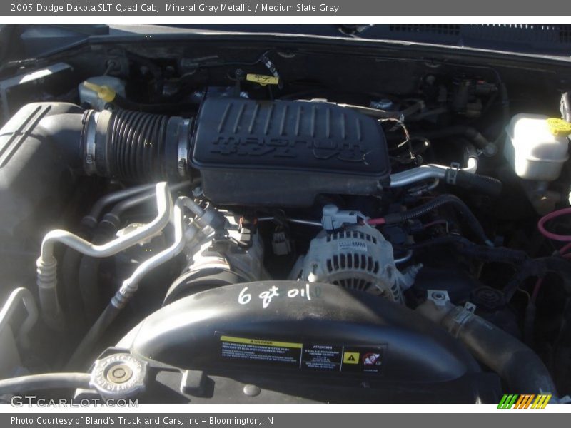 Mineral Gray Metallic / Medium Slate Gray 2005 Dodge Dakota SLT Quad Cab