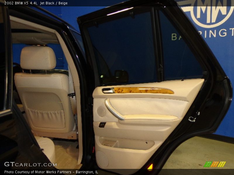 Jet Black / Beige 2002 BMW X5 4.4i