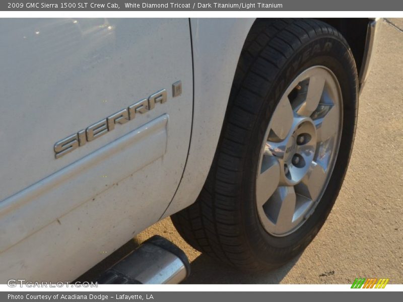 White Diamond Tricoat / Dark Titanium/Light Titanium 2009 GMC Sierra 1500 SLT Crew Cab