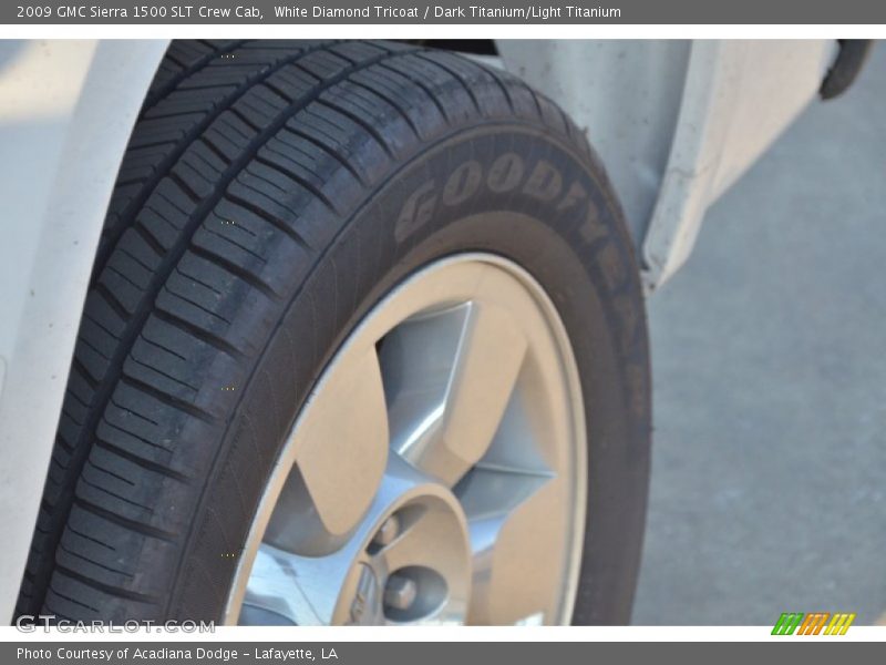 White Diamond Tricoat / Dark Titanium/Light Titanium 2009 GMC Sierra 1500 SLT Crew Cab