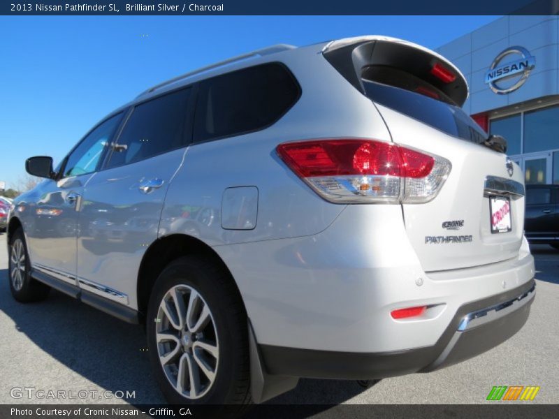Brilliant Silver / Charcoal 2013 Nissan Pathfinder SL