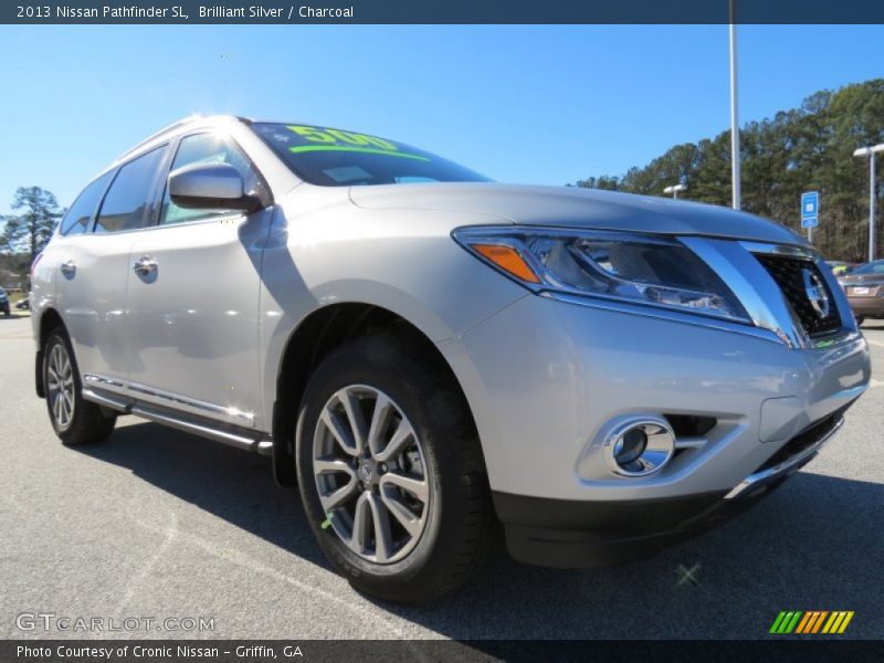 Brilliant Silver / Charcoal 2013 Nissan Pathfinder SL