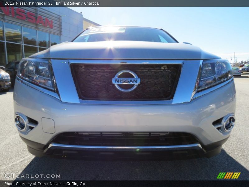 Brilliant Silver / Charcoal 2013 Nissan Pathfinder SL