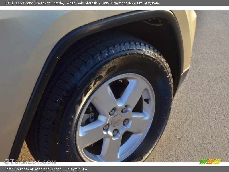 White Gold Metallic / Dark Graystone/Medium Graystone 2011 Jeep Grand Cherokee Laredo