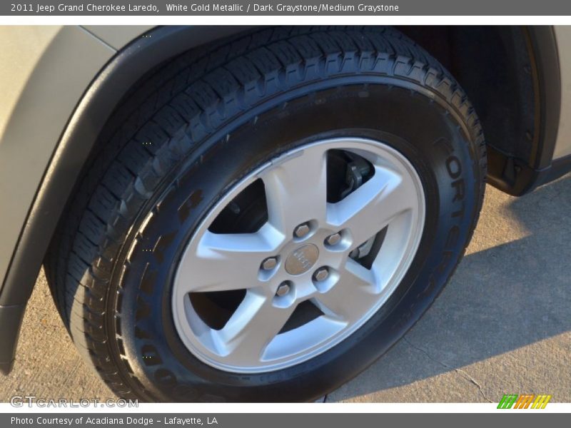 White Gold Metallic / Dark Graystone/Medium Graystone 2011 Jeep Grand Cherokee Laredo