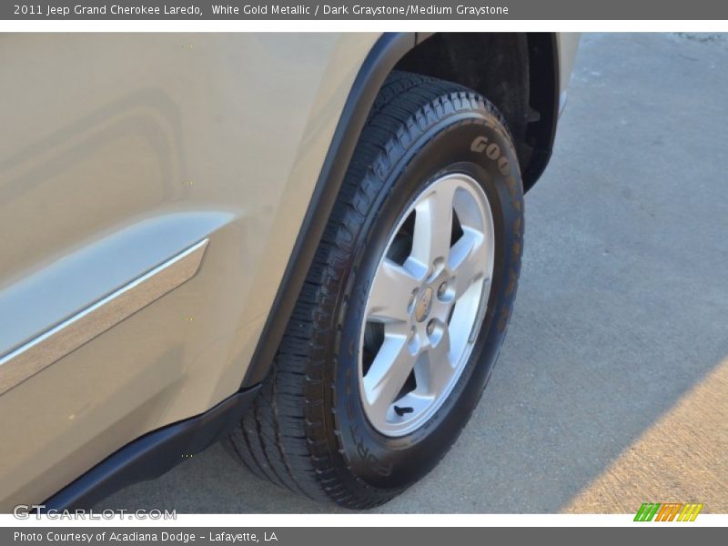 White Gold Metallic / Dark Graystone/Medium Graystone 2011 Jeep Grand Cherokee Laredo
