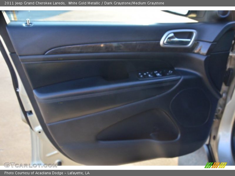 White Gold Metallic / Dark Graystone/Medium Graystone 2011 Jeep Grand Cherokee Laredo