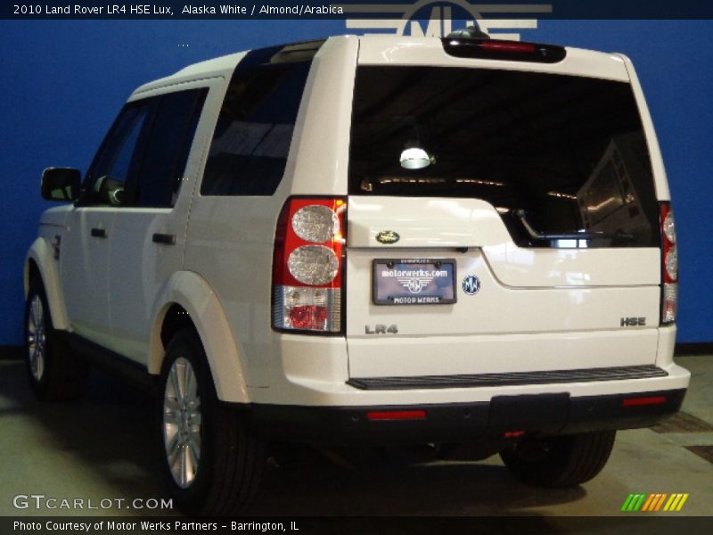 Alaska White / Almond/Arabica 2010 Land Rover LR4 HSE Lux