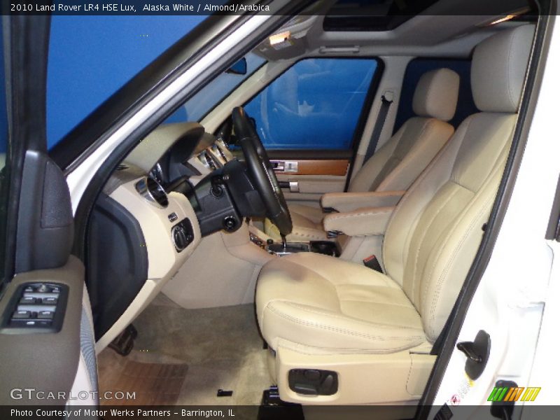 Alaska White / Almond/Arabica 2010 Land Rover LR4 HSE Lux