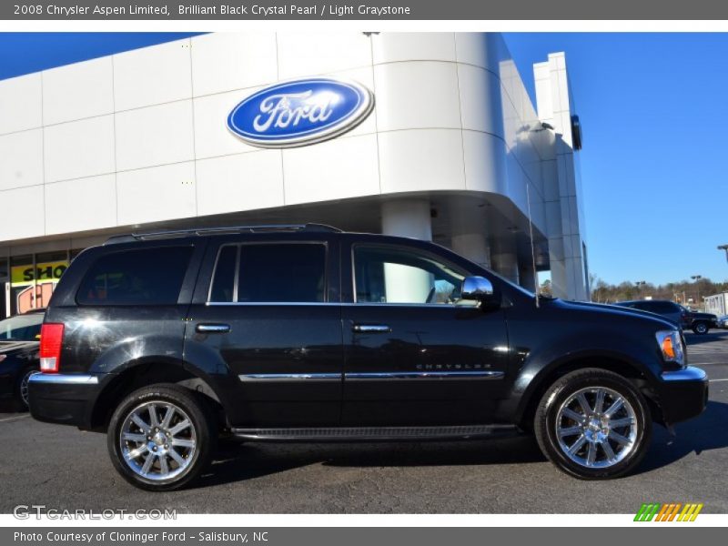 Brilliant Black Crystal Pearl / Light Graystone 2008 Chrysler Aspen Limited