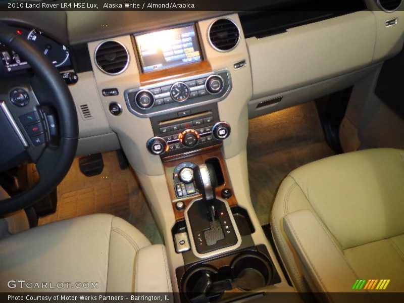 Alaska White / Almond/Arabica 2010 Land Rover LR4 HSE Lux