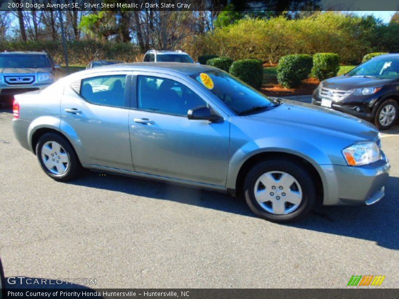 Silver Steel Metallic / Dark Slate Gray 2009 Dodge Avenger SE