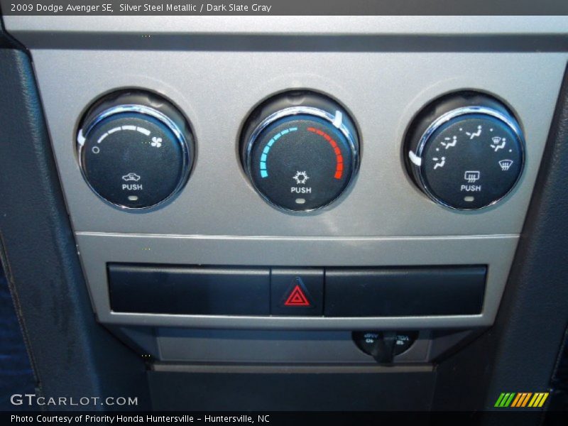Silver Steel Metallic / Dark Slate Gray 2009 Dodge Avenger SE