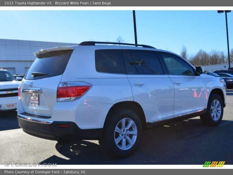 Blizzard White Pearl / Sand Beige 2013 Toyota Highlander V6
