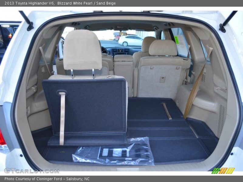 Blizzard White Pearl / Sand Beige 2013 Toyota Highlander V6