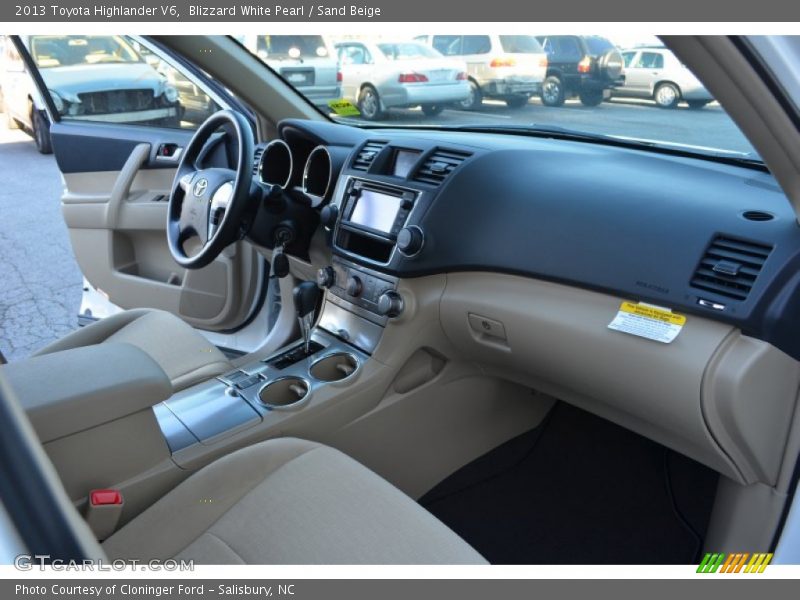 Blizzard White Pearl / Sand Beige 2013 Toyota Highlander V6
