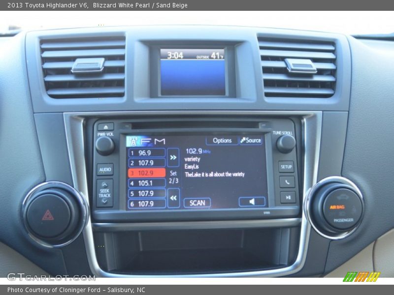Blizzard White Pearl / Sand Beige 2013 Toyota Highlander V6