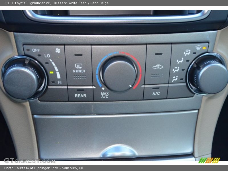 Blizzard White Pearl / Sand Beige 2013 Toyota Highlander V6
