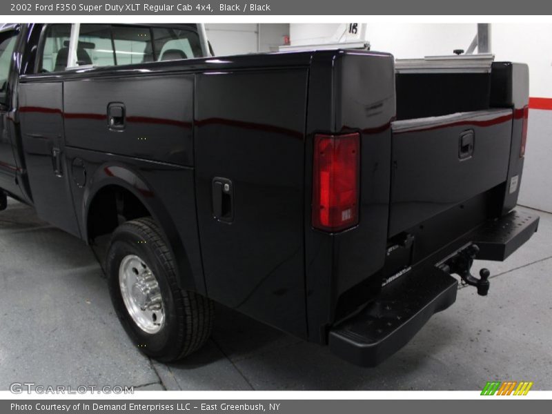 Black / Black 2002 Ford F350 Super Duty XLT Regular Cab 4x4