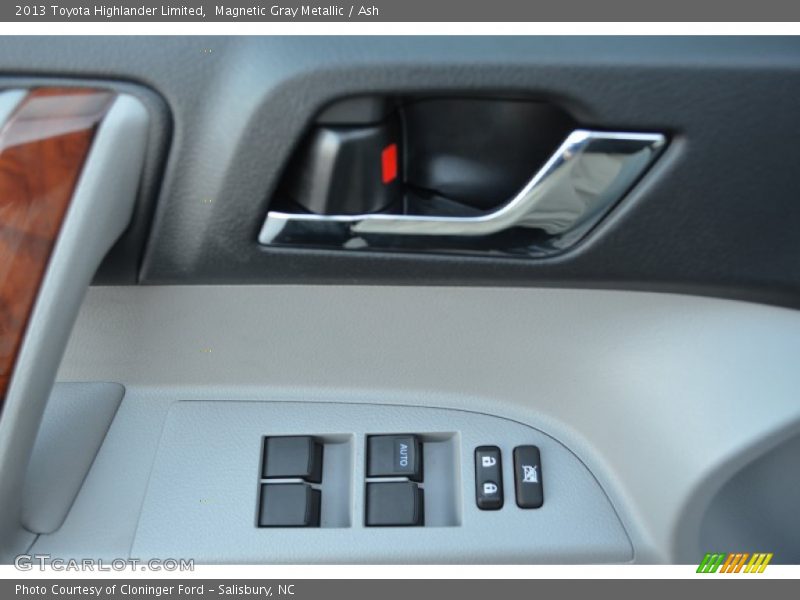 Magnetic Gray Metallic / Ash 2013 Toyota Highlander Limited