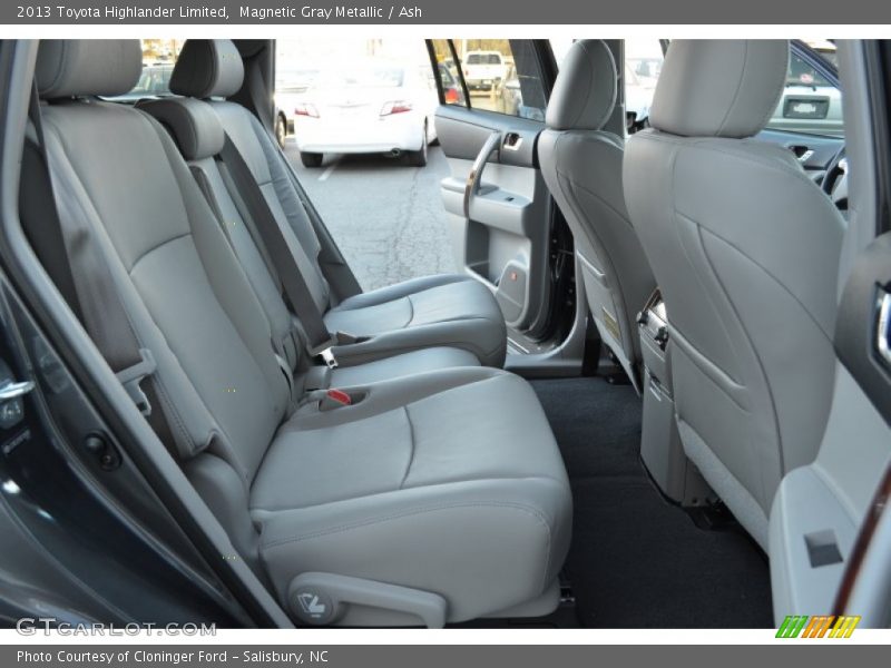 Magnetic Gray Metallic / Ash 2013 Toyota Highlander Limited