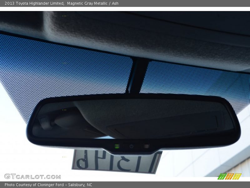 Magnetic Gray Metallic / Ash 2013 Toyota Highlander Limited