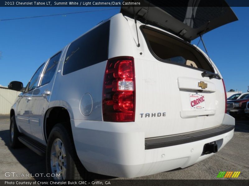 Summit White / Light Cashmere/Dark Cashmere 2013 Chevrolet Tahoe LT
