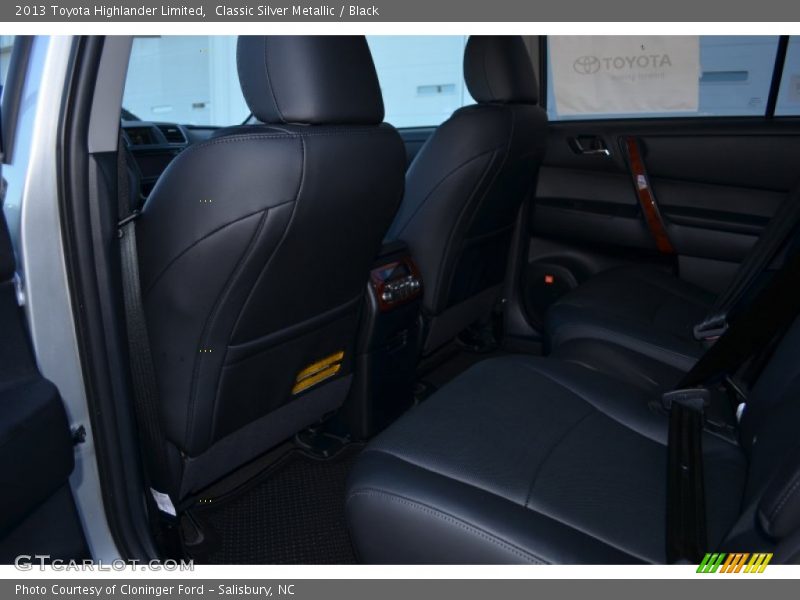 Classic Silver Metallic / Black 2013 Toyota Highlander Limited