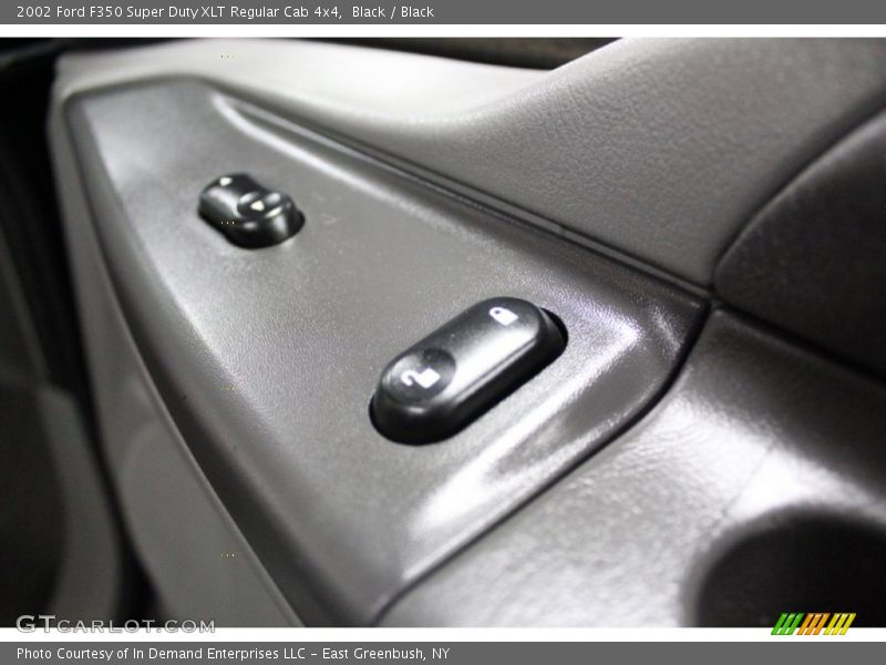 Black / Black 2002 Ford F350 Super Duty XLT Regular Cab 4x4