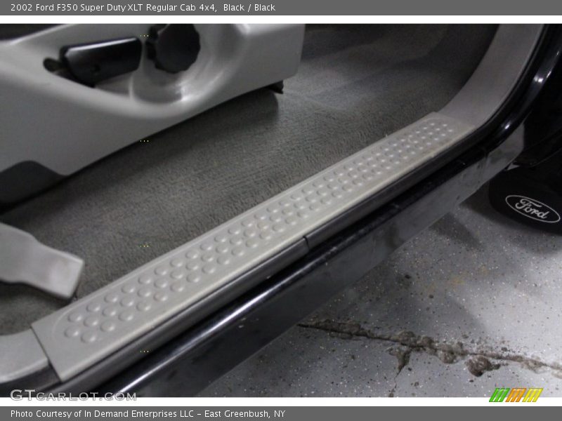 Black / Black 2002 Ford F350 Super Duty XLT Regular Cab 4x4