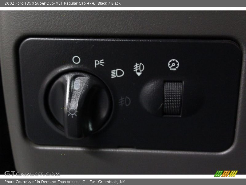 Controls of 2002 F350 Super Duty XLT Regular Cab 4x4