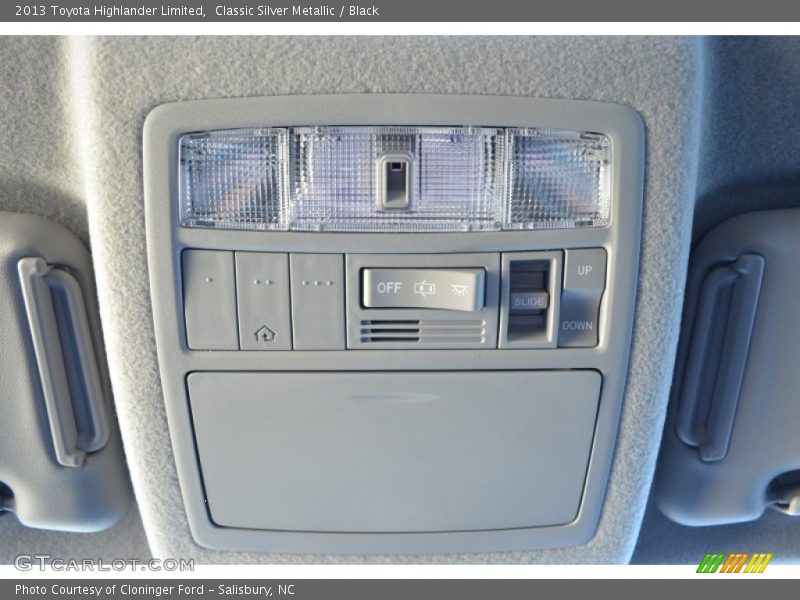 Classic Silver Metallic / Black 2013 Toyota Highlander Limited