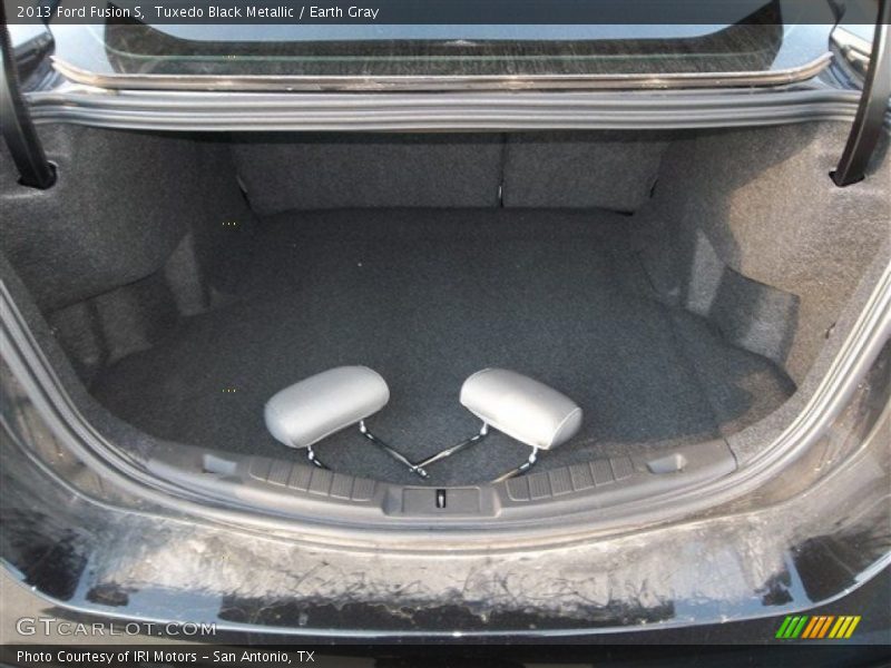 Tuxedo Black Metallic / Earth Gray 2013 Ford Fusion S
