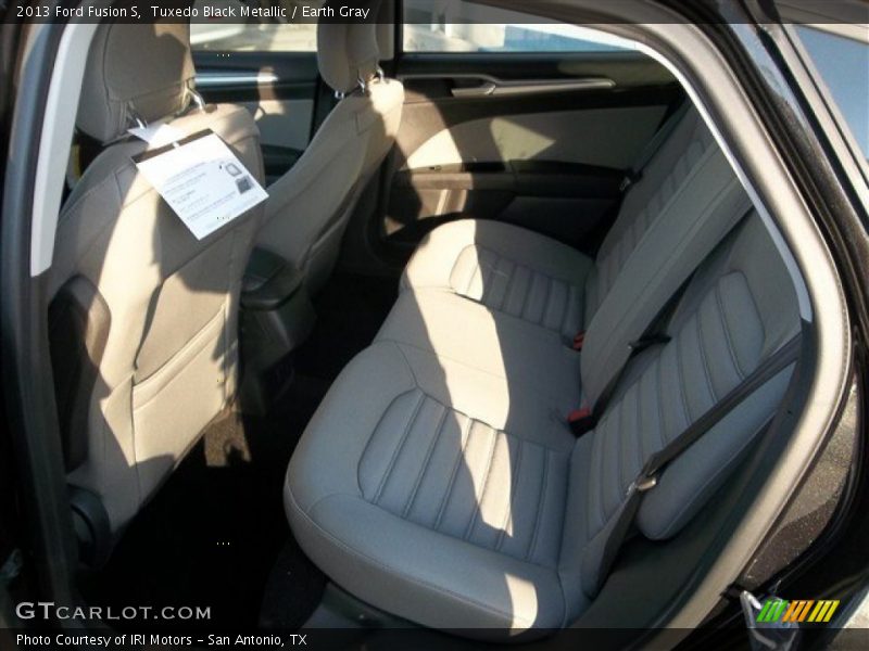 Tuxedo Black Metallic / Earth Gray 2013 Ford Fusion S