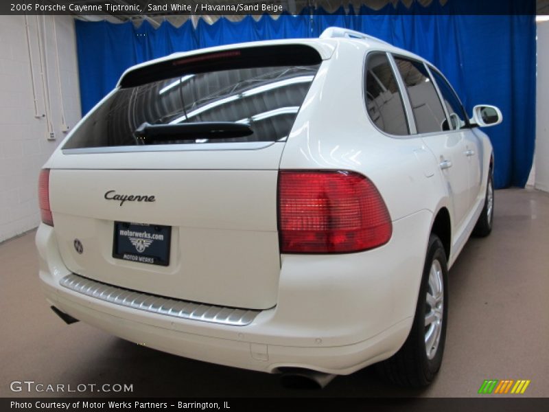 Sand White / Havanna/Sand Beige 2006 Porsche Cayenne Tiptronic