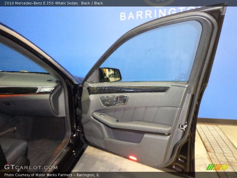Black / Black 2010 Mercedes-Benz E 350 4Matic Sedan