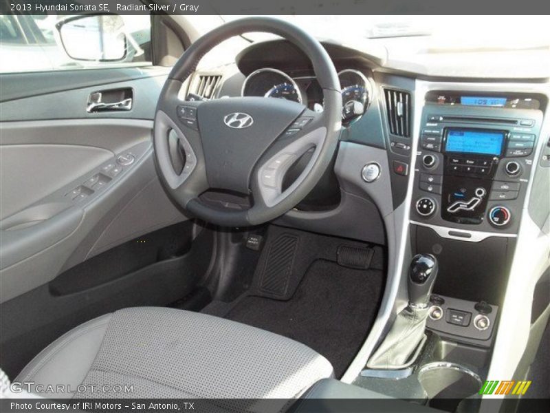 Radiant Silver / Gray 2013 Hyundai Sonata SE
