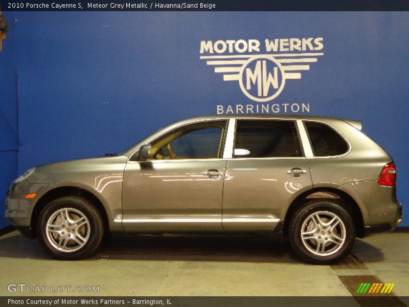 Meteor Grey Metallic / Havanna/Sand Beige 2010 Porsche Cayenne S