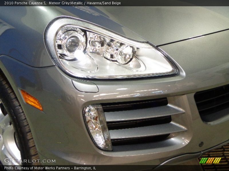 Meteor Grey Metallic / Havanna/Sand Beige 2010 Porsche Cayenne S