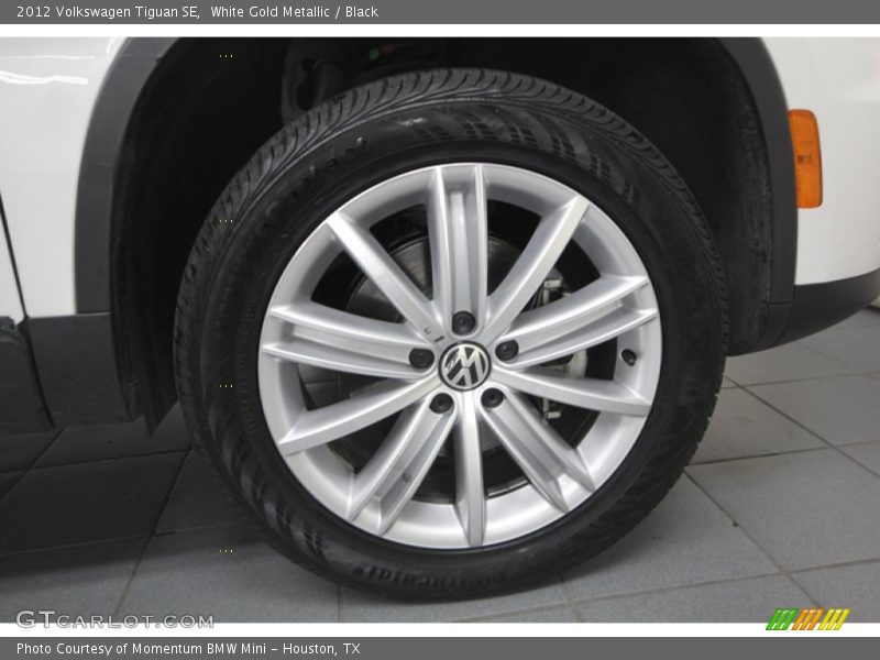 White Gold Metallic / Black 2012 Volkswagen Tiguan SE