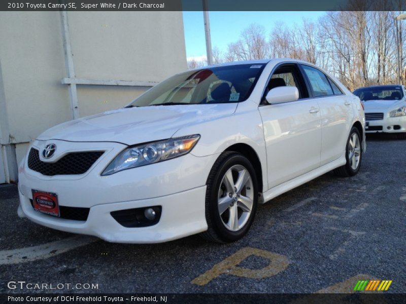 Super White / Dark Charcoal 2010 Toyota Camry SE