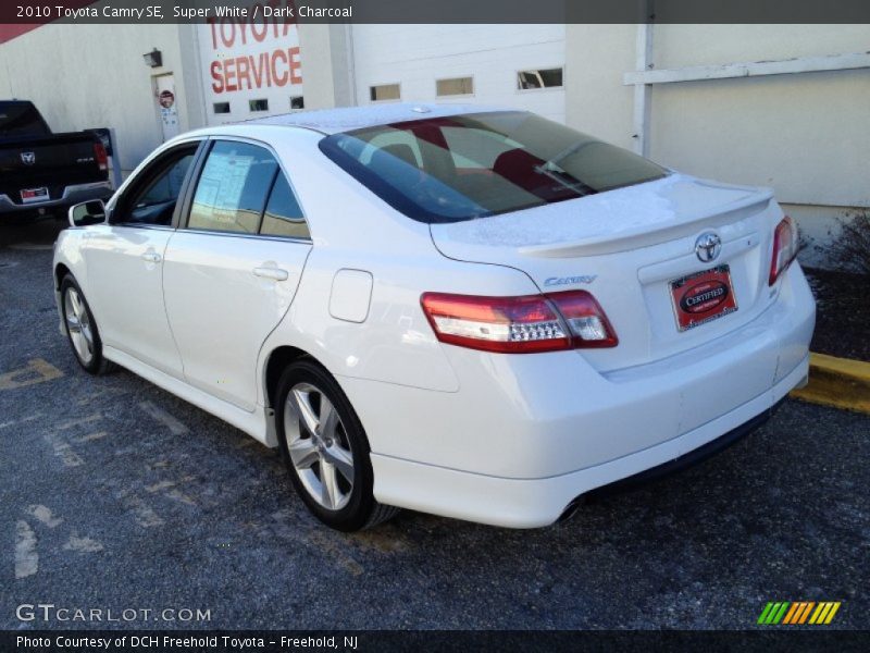 Super White / Dark Charcoal 2010 Toyota Camry SE